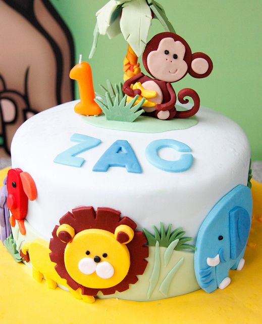 Jungle birthday cake