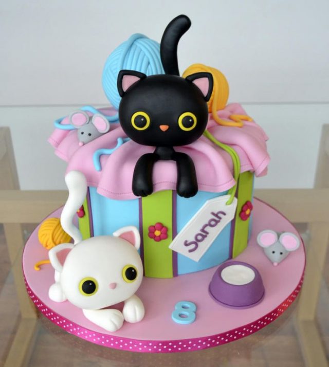 Kitten birthday cake