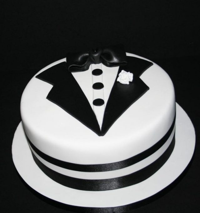 Traditional Birthday Cake – tuxedo